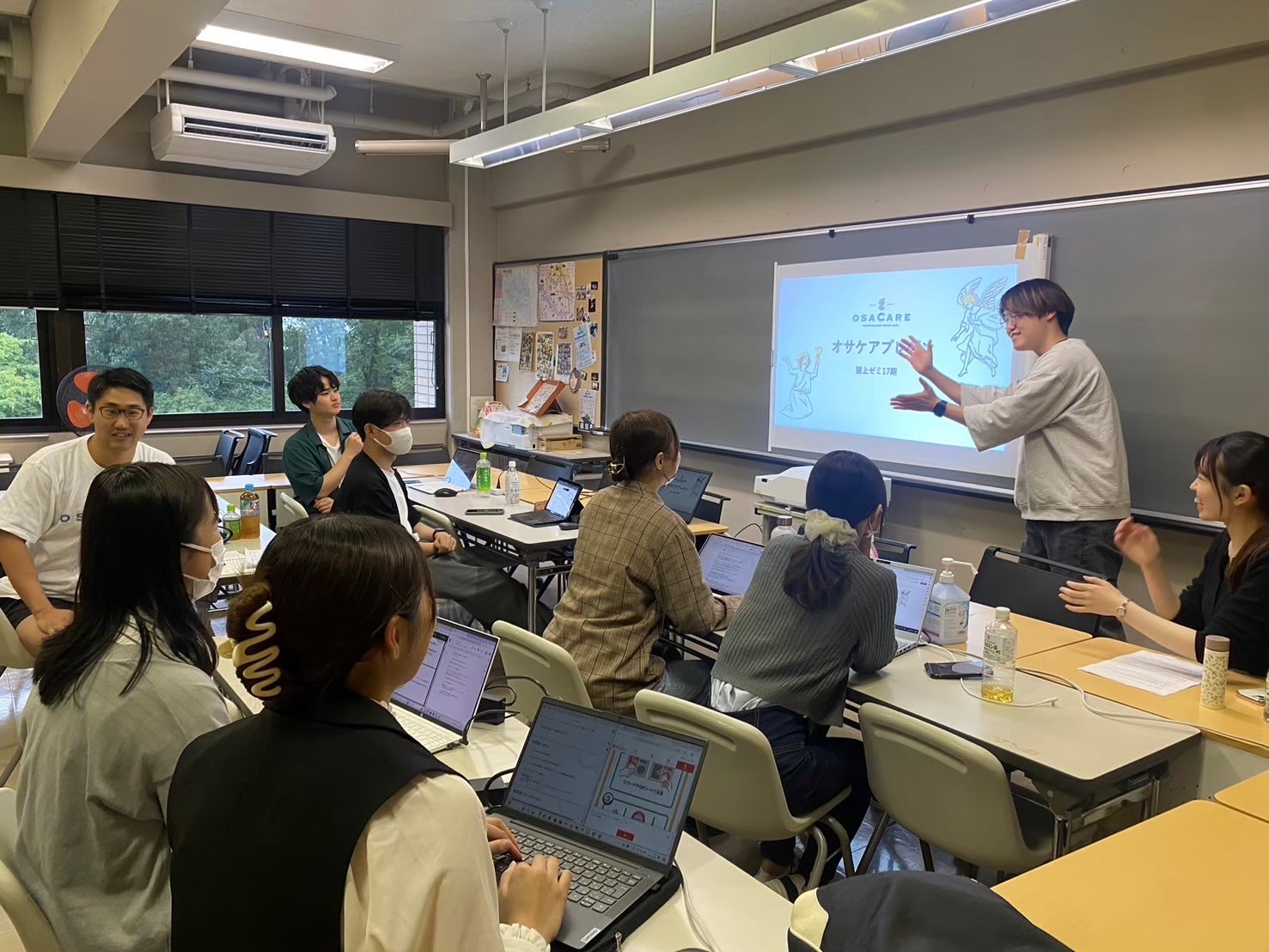 施策提案時の様子
