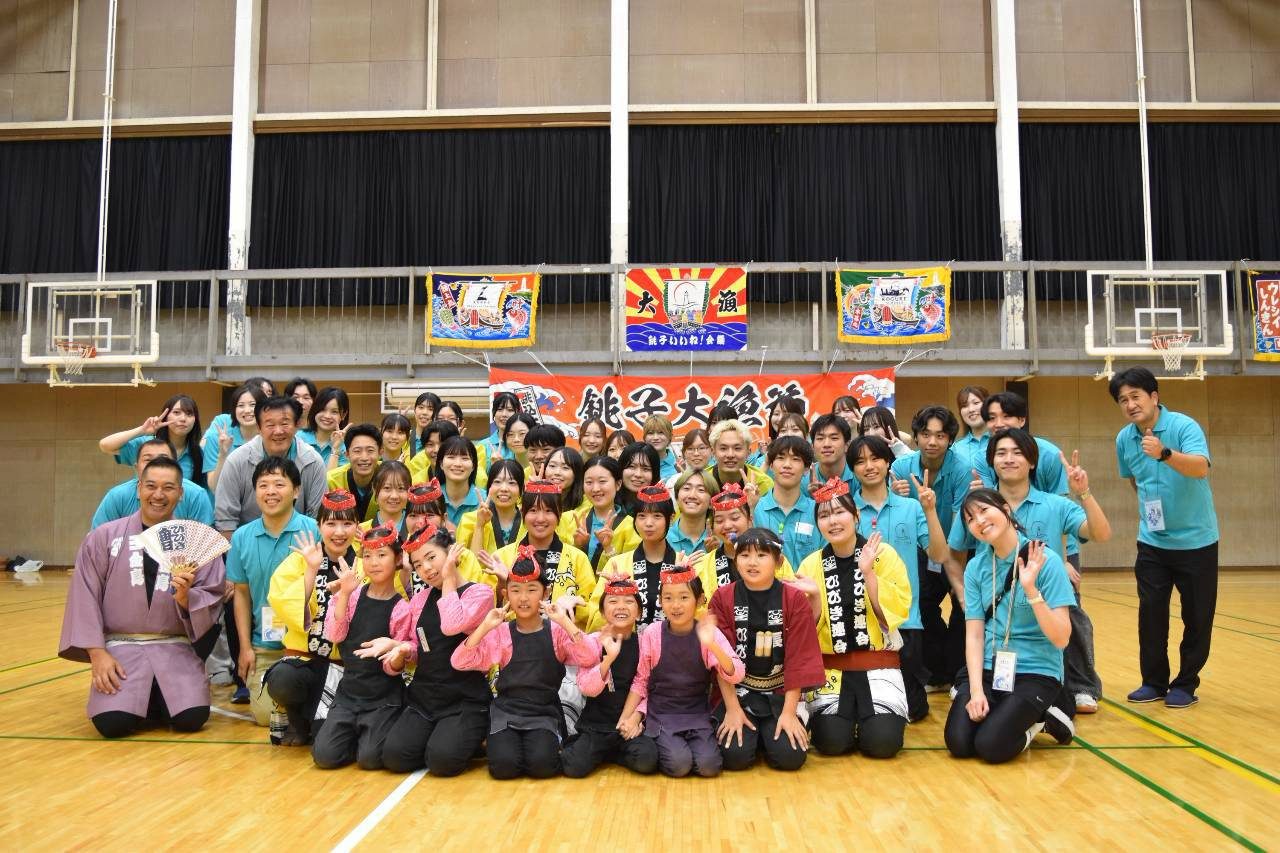 The Hibiki Federation with the students