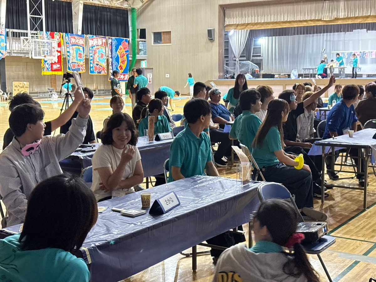Mixed teams of residents and students